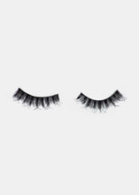 Load image into Gallery viewer, AOA Studio Eyelashes - Stella