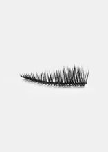 Load image into Gallery viewer, AOA Studio Eyelashes - Violet