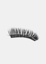 Load image into Gallery viewer, AOA Studio Eyelashes - Violet