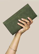 Load image into Gallery viewer, AOA Nail Polish - Nude