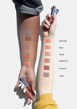 Load image into Gallery viewer, AOA Wonder Matte Liquid Lipstick - Blogger