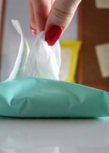 Load image into Gallery viewer, AOA Pure Sanitizing Wipes - Lemon