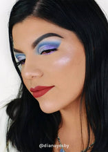 Load image into Gallery viewer, a2o 25-Color Eyeshadow Palette - Violets Are Blue