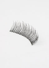 Load image into Gallery viewer, Eyelashes - 110
