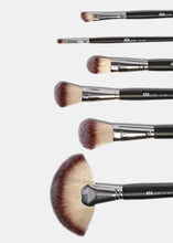 Load image into Gallery viewer, AOA Essential 24-Piece Brush Set
