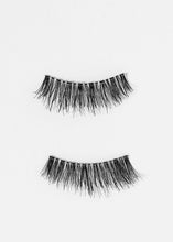 Load image into Gallery viewer, AOA Studio Eyelashes - Luella 6-Pack
