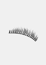 Load image into Gallery viewer, AOA Studio Eyelashes - Ami
