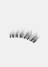 Load image into Gallery viewer, AOA Studio Eyelashes - Natalia
