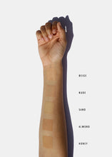 Load image into Gallery viewer, AOA Perfect Pressed Powder - Sand
