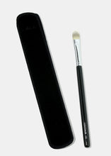 Load image into Gallery viewer, Luxury Concealer Brush
