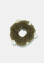 Load image into Gallery viewer, Multi Pearl Fur Scrunchies
