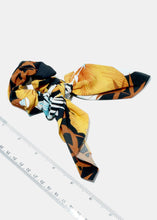 Load image into Gallery viewer, Flower Print Bow Hair Ties
