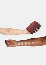 Load image into Gallery viewer, a2o Majesty Highlighter Palette
