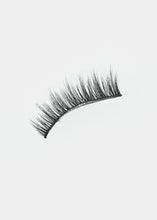 Load image into Gallery viewer, Paw Paw: 3D Faux Mink Lashes - Nora
