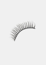 Load image into Gallery viewer, Paw Paw: 3D Faux Mink Lashes - Molly
