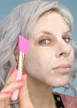 Load image into Gallery viewer, AOA Face Mask Applicator
