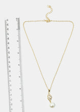 Load image into Gallery viewer, Pearl &amp; Rhinestone Necklace Set
